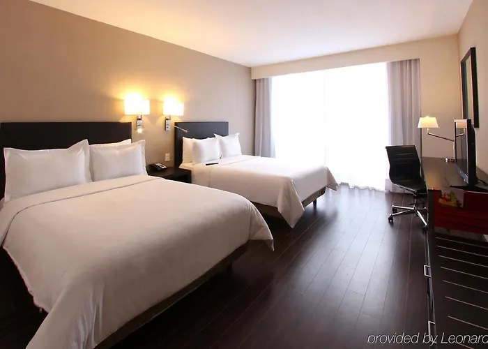 Fiesta Periferico Sur Hotel
